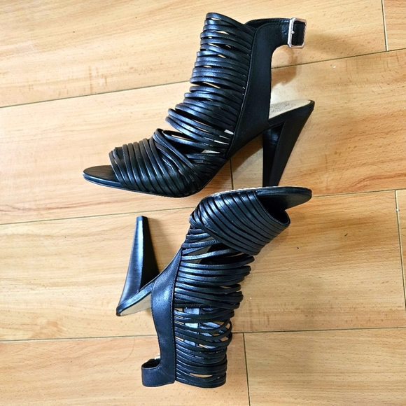 Vince Camuto Heels - Picture 2 of 6